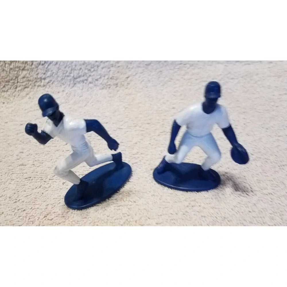 Lot 2 Football Guys Kaskey Infielder Runner Figure 2005 Cake Topper Blue White